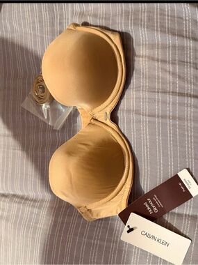 Naked Glamour Strapless Push Up